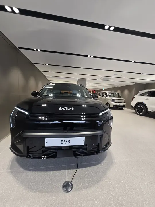 기아 EV3 전면 외관